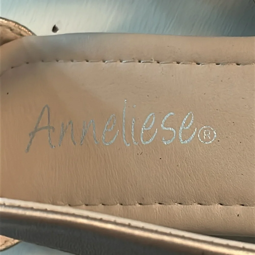 Anneliese girls Rose metallic dress shoes size 3